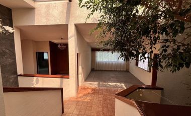 Casa en Renta loma de valle escondido