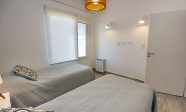 Alquiler temporal, Casa, Costa Esmeralda, barrio Golf, lote al 500