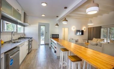 Alquiler temporal, Casa, Costa Esmeralda, barrio Golf, lote al 500