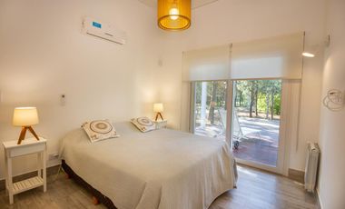 Alquiler temporal, Casa, Costa Esmeralda, barrio Golf, lote al 500