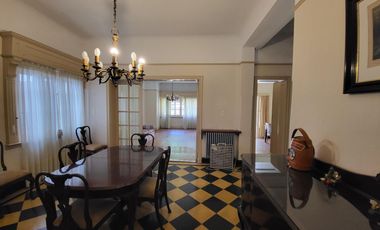 Casa Venta  7 ambientes 5 dormitorios Olivos, Vicente Lopez