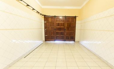 VENTA LOCAL CON VIVIENDA  314 M2 VALENTIN ALSINA