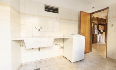 VENTA LOCAL CON VIVIENDA  314 M2 VALENTIN ALSINA