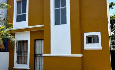 CASA EN VENTA 2 PLANTAS, 3 RECÁMARAS, 2 BAÑOS, COCHERA PARA 2 AUTOS