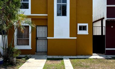 CASA EN VENTA 2 PLANTAS, 3 RECÁMARAS, 2 BAÑOS, COCHERA PARA 2 AUTOS