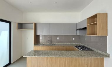 CASA EN VENTA, 2 RECÁMARAS, 2 BAÑOS COMPLETOS, COCHERA PARA 1 AUTO