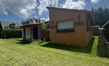 Casa en venta con salida al lago de  Pátzcuaro, Santiago Tzipijo, Michoacán