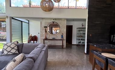 Casa en venta con salida al lago de  Pátzcuaro, Santiago Tzipijo, Michoacán