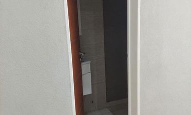 LOCAL COMERCIAL / OFICINA COMERCIAL- Castelar/ituzaingó