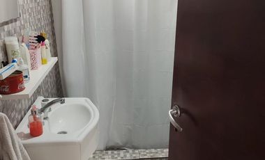 Casa en venta - 2 Dormitorios 2 Baños - Cochera - 200Mts2 - Bernal