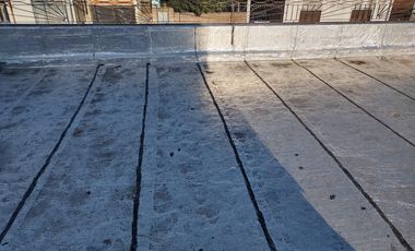 Casa en venta - 2 Dormitorios 2 Baños - Cochera - 200Mts2 - Bernal