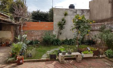 Casa en venta - 2 Dormitorios 2 Baños - Cochera - 200Mts2 - Bernal