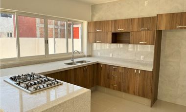 Venta Casa Nueva en Jardínes de Ahuatlán, Cuernavaca Mor.