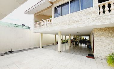 Casa VENTA terreno grande para casa,  oficinas o hacer edificio Colonia Zaragoza