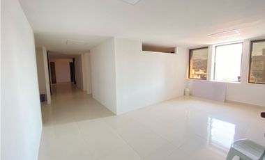 Amplia oficina en el centro histórico