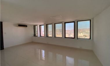 Amplia oficina en el centro histórico