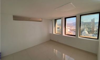 Amplia oficina en el centro histórico