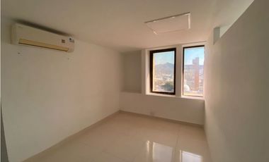 Amplia oficina en el centro histórico