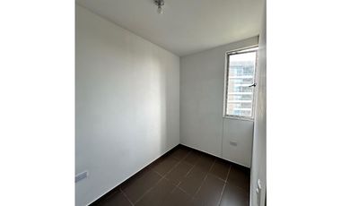 Arriendo apartamento cerca de Pricemart