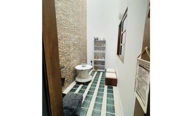 Venta de casa unifamiliar en Marinilla