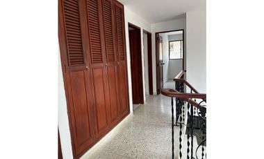 Arriendo casa en altos de Riomar