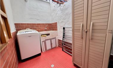 Vendo hermosa casa reformada en Rionegro. Sector Jumbo