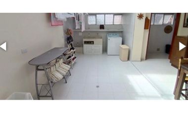 SE VENDE HERMOSA CASA - PINARES