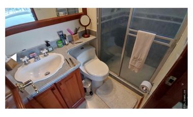SE VENDE HERMOSA CASA - PINARES
