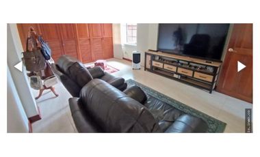 SE VENDE HERMOSA CASA - PINARES