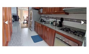 SE VENDE HERMOSA CASA - PINARES
