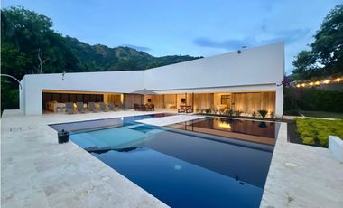 HERMOSA FINCA EN VENTA EN SANTA FE DE ANTIOQUIA