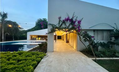 HERMOSA FINCA EN VENTA EN SANTA FE DE ANTIOQUIA