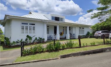 Casa campestre en arriendo en La Carmelita - Cerritos, Pereira