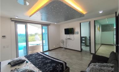 Casa Campestre, Elegancia y Naturaleza en Cerritos