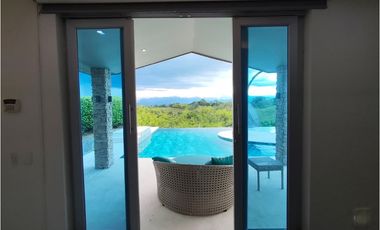 Casa Campestre, Elegancia y Naturaleza en Cerritos