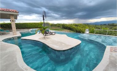 Casa Campestre, Elegancia y Naturaleza en Cerritos
