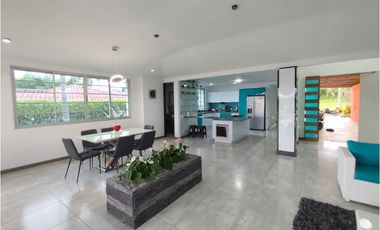 Casa Campestre, Elegancia y Naturaleza en Cerritos