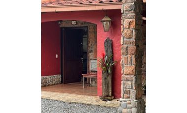 Vendo casa campestre en unidad cerrada en El Retiro