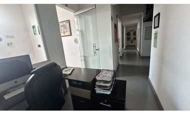 SE VENDE !! ESPECTACULAR BODEGA EN SIBERIA – 1.573 m²