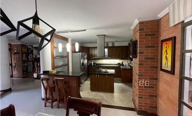 CASA EN VENTA SECTOR SAN JOSÉ - SABANETA