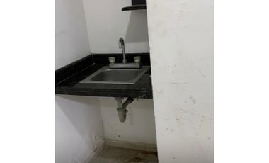 OFICINA DISPONIBLE PARA ARRIENDO BARRIO PORTAL DE ALMERIA