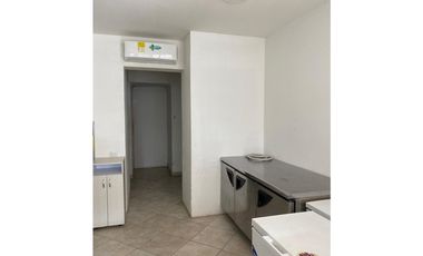OFICINA DISPONIBLE PARA ARRIENDO BARRIO PORTAL DE ALMERIA