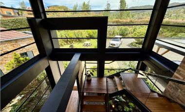 CASA CAMPESTRE EN ARRIENDO. ALTO DEL ESCOBERO