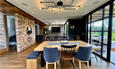 CASA CAMPESTRE EN ARRIENDO. ALTO DEL ESCOBERO