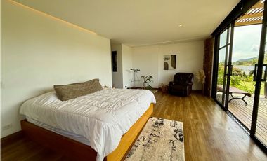 CASA CAMPESTRE EN ARRIENDO. ALTO DEL ESCOBERO
