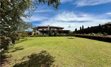 CASA CAMPESTRE EN ARRIENDO. ALTO DEL ESCOBERO