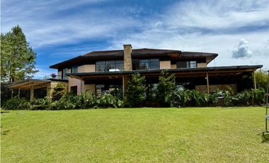 CASA CAMPESTRE EN ARRIENDO. ALTO DEL ESCOBERO
