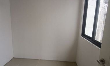 Disewakan Rumah Amesta living gunung anyar ada AC