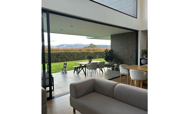Venta de casa de en el alto de palmas