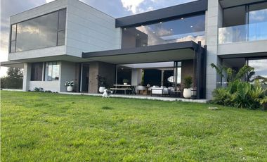 Venta de casa de en el alto de palmas